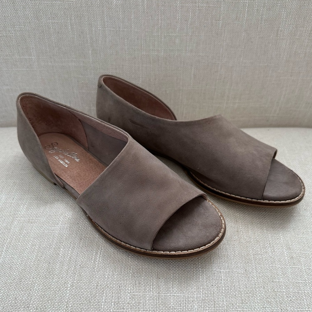 Seychelles Passport Sandal, NIB